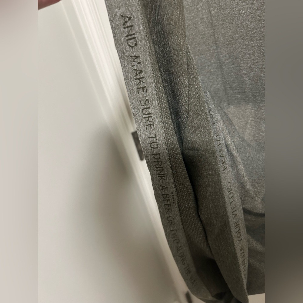 Men’s Lululemon Green/Grey Top - Picture 5 of 5